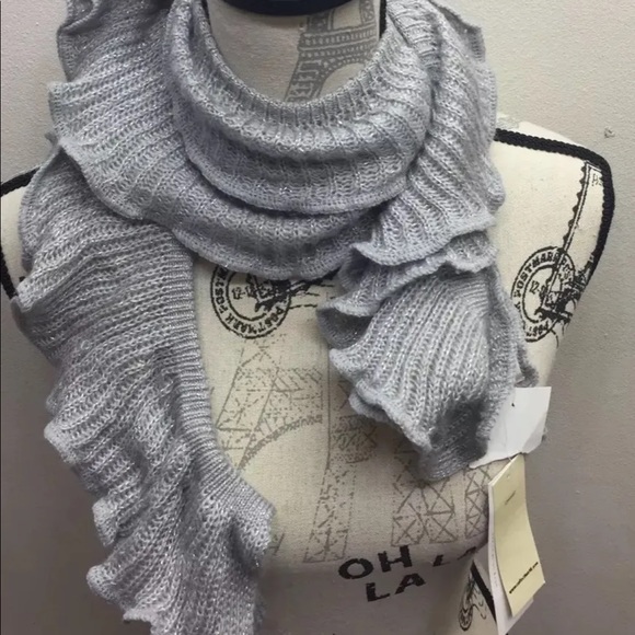 2/$20 Lot Of 2 Women Scarf Gray Pink Metallic Accent Curly Petal Layered - Picture 6 of 9